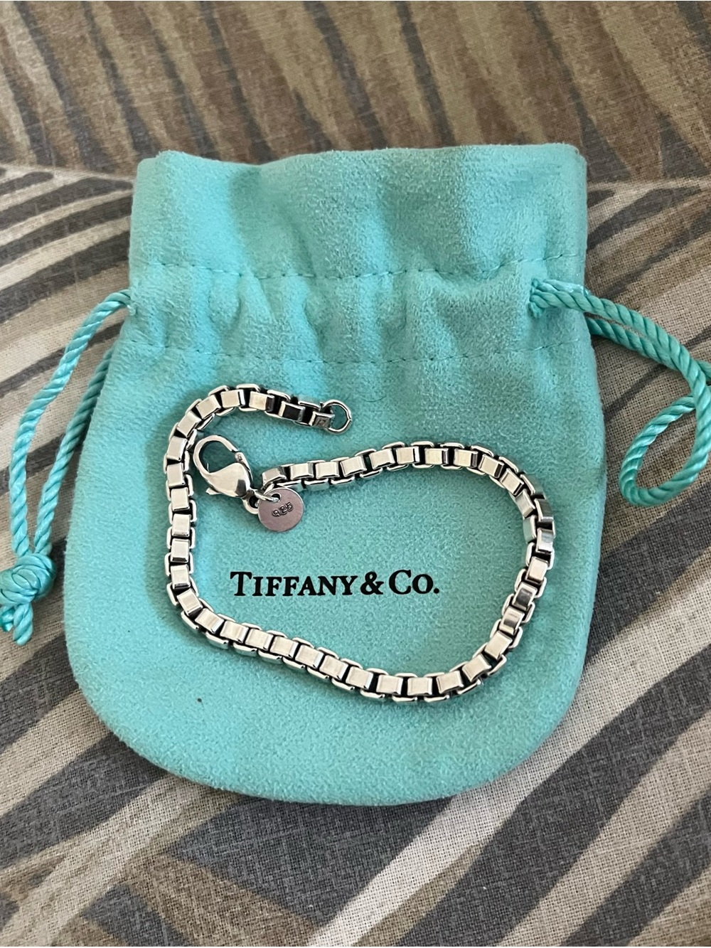 STUNNING Tiffany & Co. Sterling Silver Venetian Box Chain Bracelet -M Excellent!